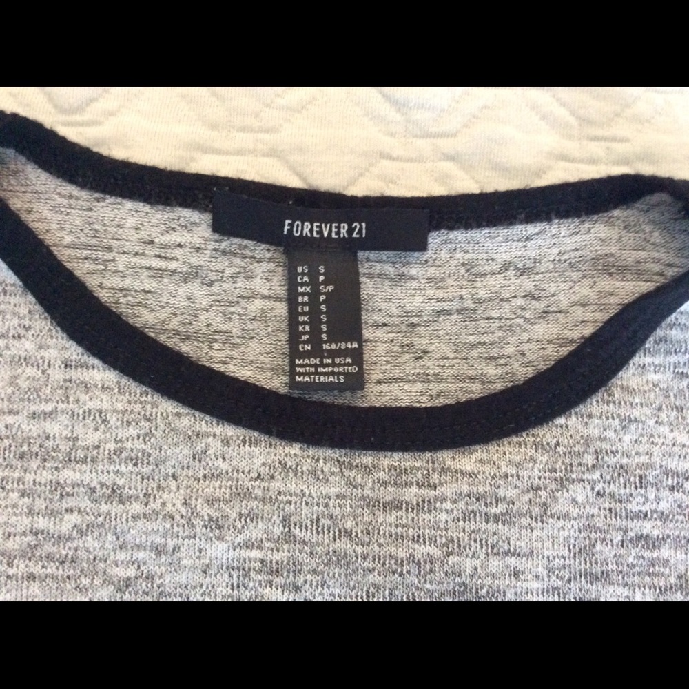 Super cute top! Forever 21 - Picture 4 of 6